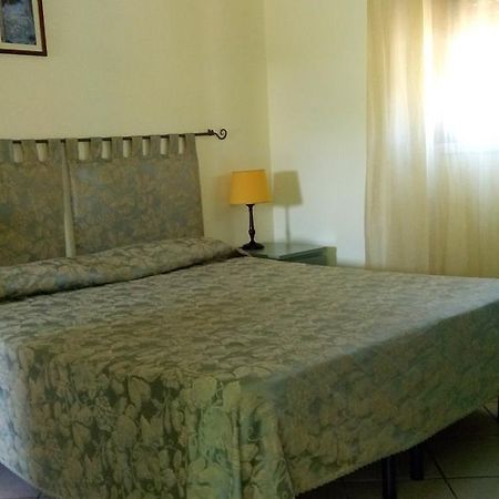 לינה וארוחת בוקר לצ'ה La Terrazza מראה חיצוני תמונה