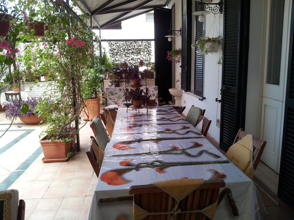 לינה וארוחת בוקר לצ'ה La Terrazza מראה חיצוני תמונה