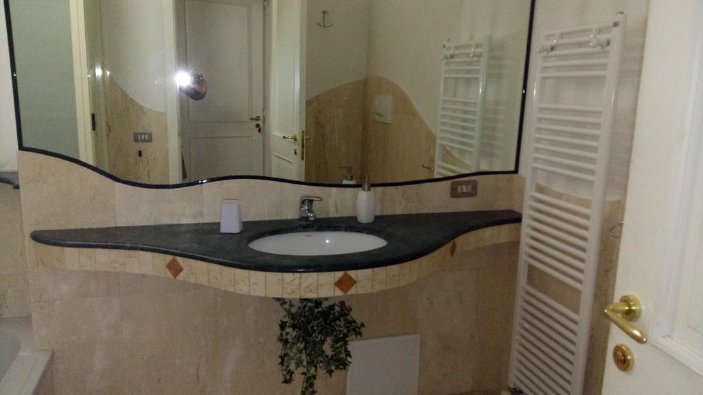 לינה וארוחת בוקר לצ'ה La Terrazza מראה חיצוני תמונה