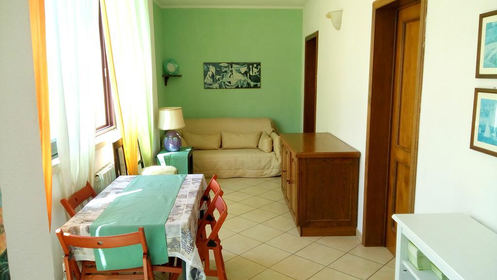 לינה וארוחת בוקר לצ'ה La Terrazza מראה חיצוני תמונה